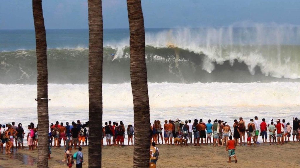 Puerto Big Wave Tour